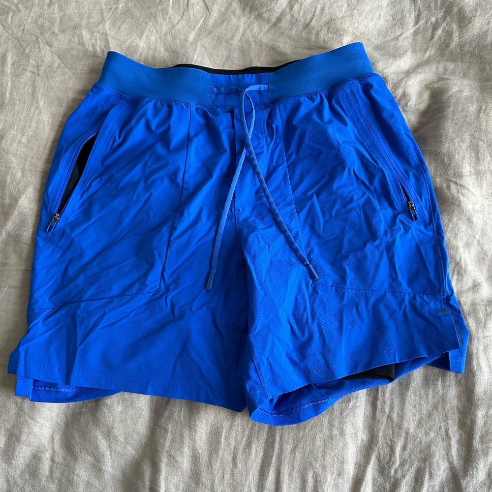 10/10 condition lululemon license to train short 7” lined men’s sz m blue